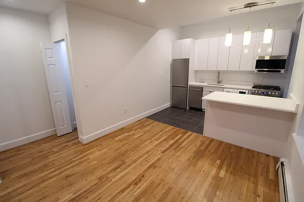 Rented by Blip LLC | media 21