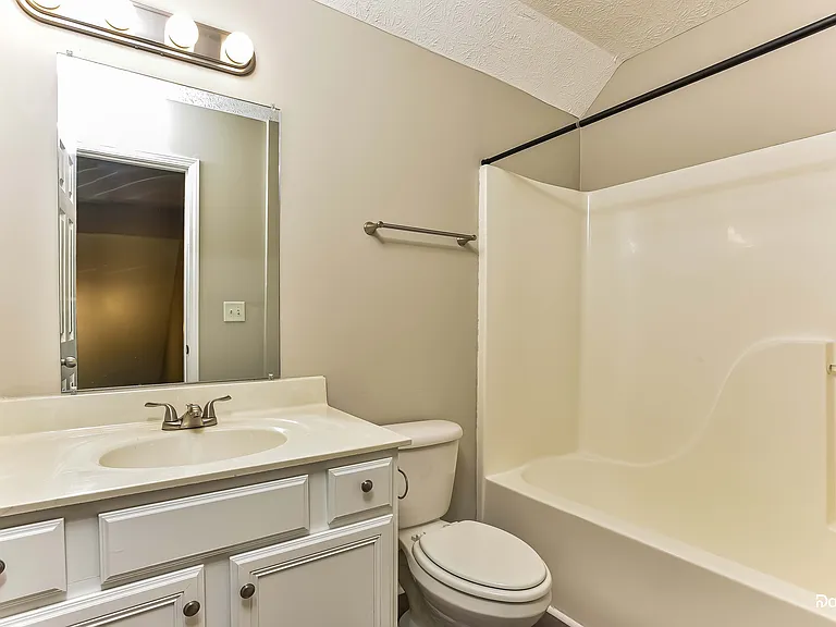 3015 Deer Trail Dr — Photo 9