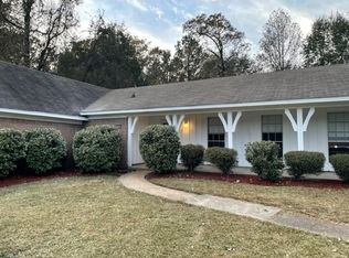 6380 Whitestone Rd, Jackson, MS 39206