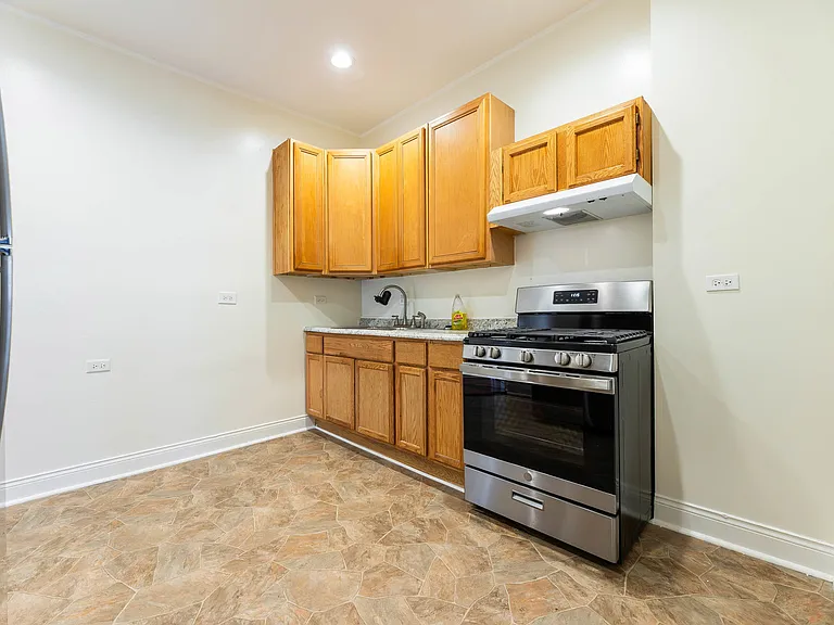 3827 W Flournoy St #1 — Photo 7
