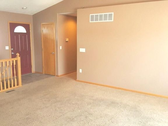 5th image of 11 E 37th Ave