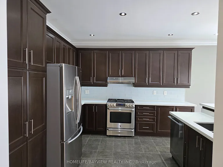 116 Sequin Dr — Photo 11