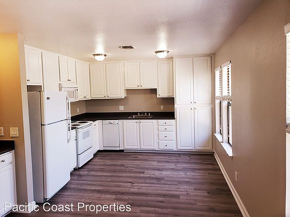 4th image of 5034 Manzanita Ave