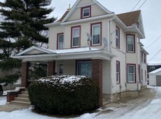 818 Madison St APT 1E, Lockport, IL 60441