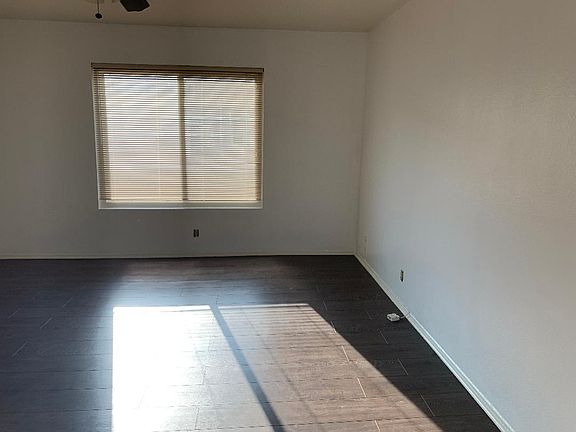 3rd image of 5499 E Willow Woods Ln