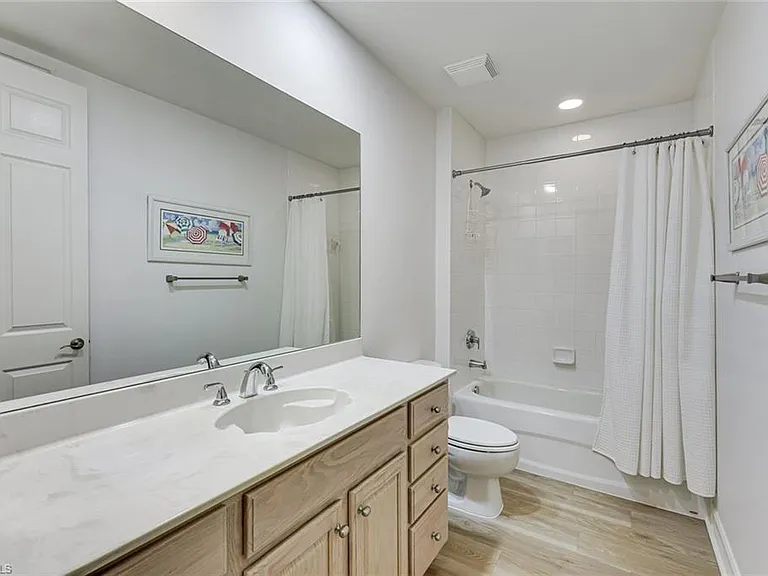 6029 Trophy Dr #301 — Photo 20