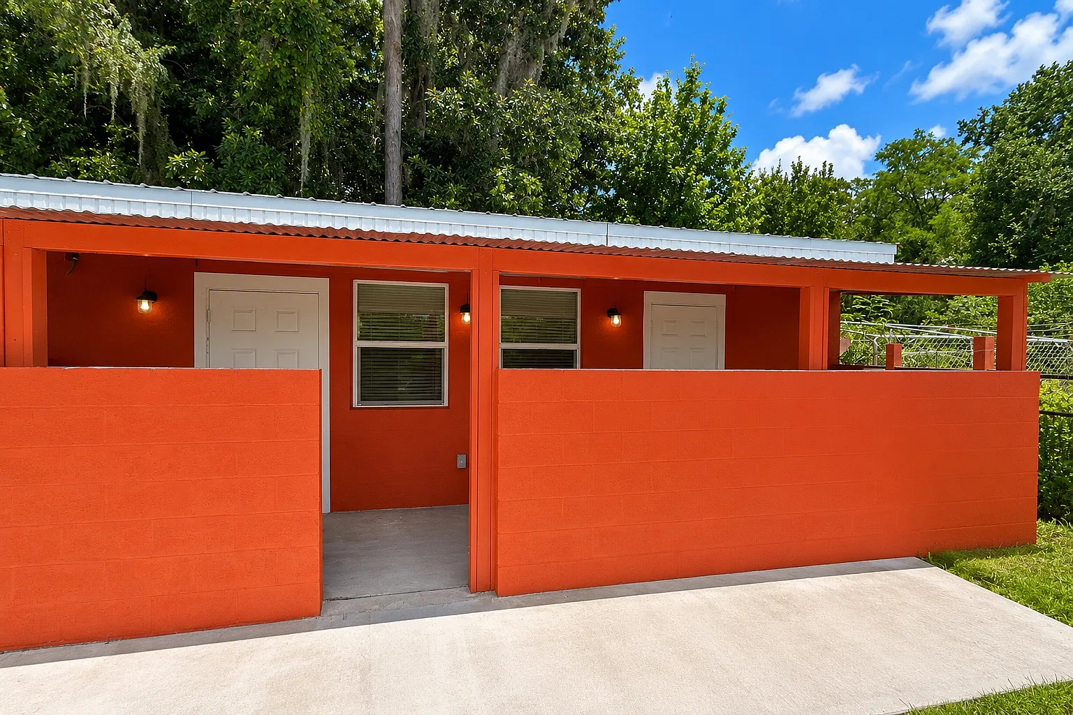 Studio, 350 sqft, $999 — Photo 2