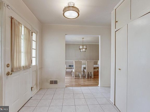 5th image of 5000 Butternut Dr