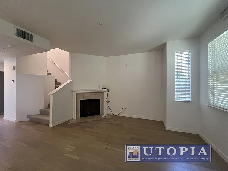 313 Village Cir — Photo 6