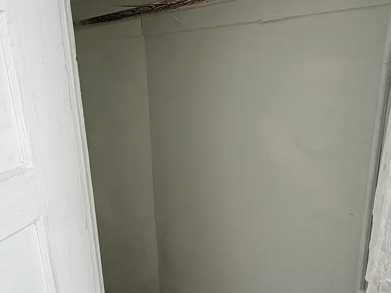 754 Broadway #6 — Photo 4
