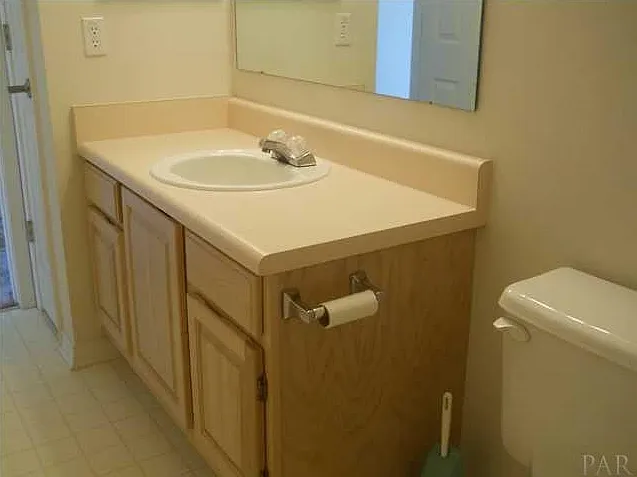 624 Eastwood Cir — Photo 11