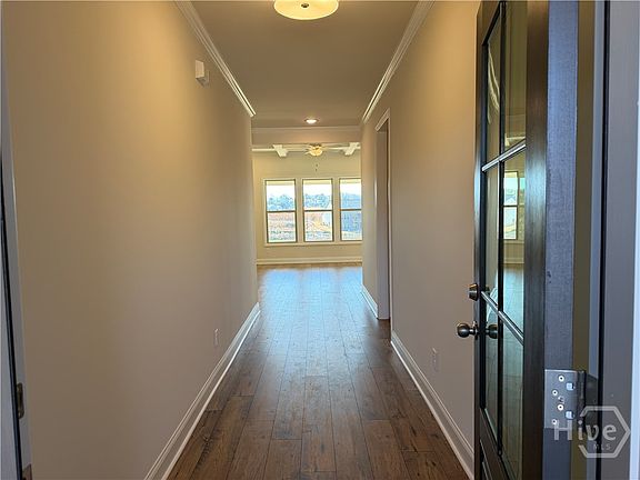 5th image of 233 Oakdale Road