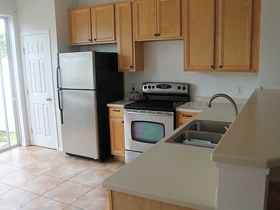 3rd image of 5204 Paradise Cay Cir