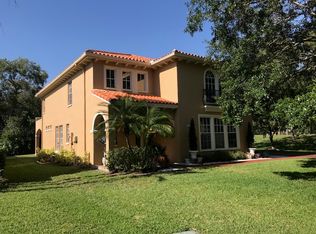 2101 Boot Lake Cir, Tampa, FL 33612