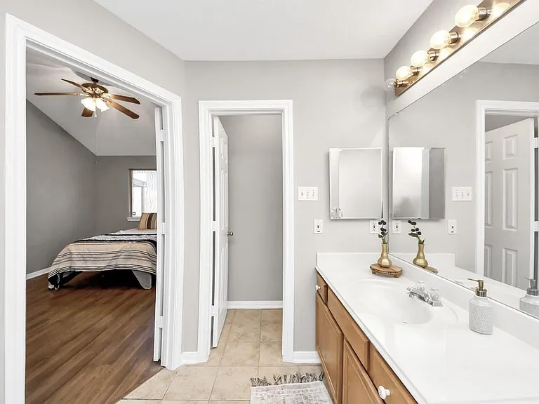 5615 Brenwood Glen Trl — Photo 10