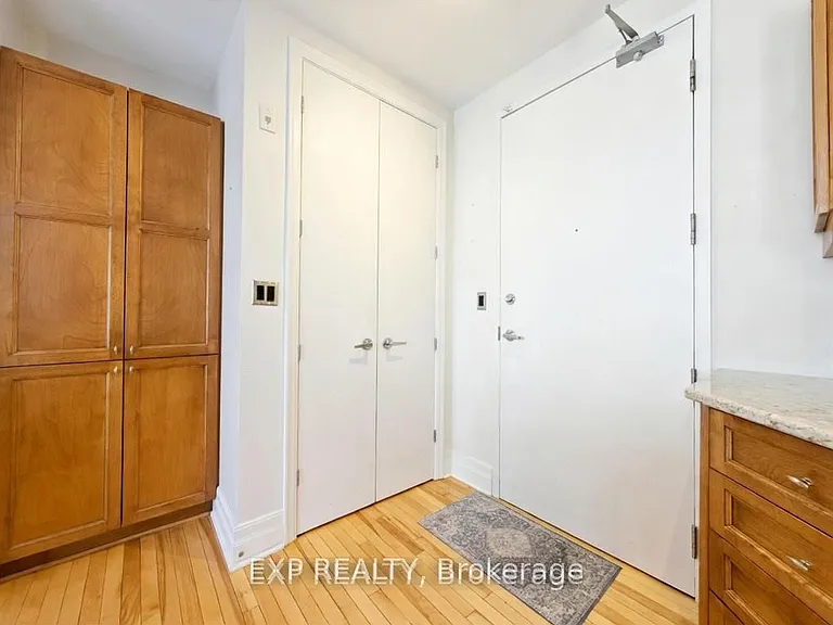 260 Besserer St #209 — Photo 7
