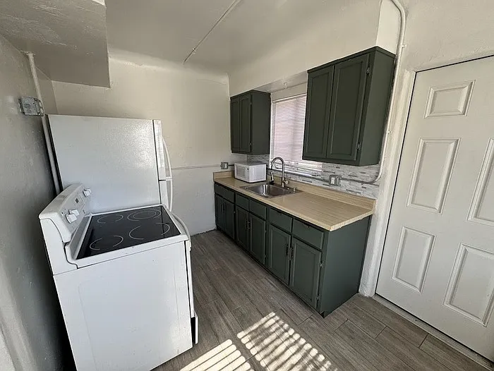 1315 W Clarendon Ave #3 — Photo 5