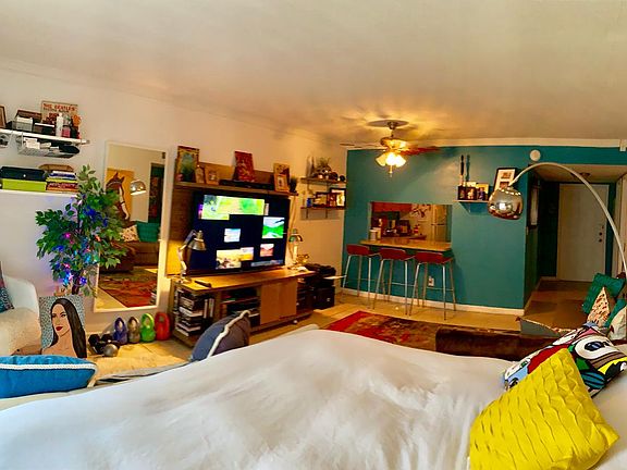 3rd image of 15225 NE 6th Ave APT B103