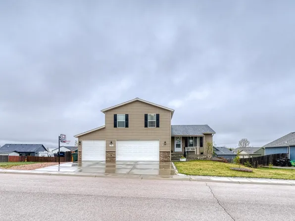 1304 Estes Ln, Gillette, WY 82716