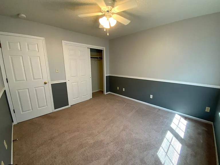 1605 Steamboat Ln — Photo 41
