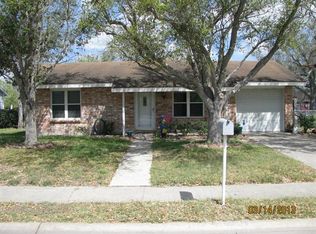 109 Lamplite Ln, Sinton, TX 78387