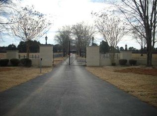 4916 River Rd, Muscle Shoals, AL 35661