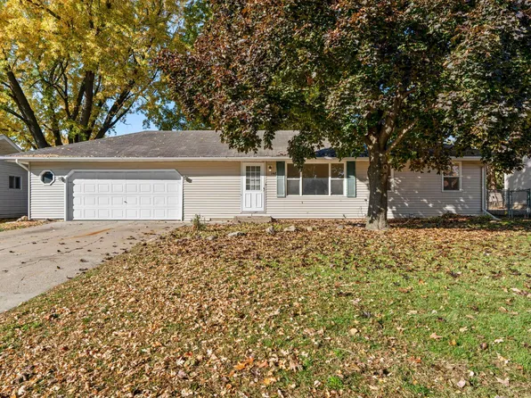 148 Spruce Dr, Apple Valley, MN 55124