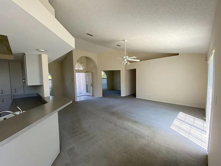 15980 SW 27th Avenue Rd — Photo 11