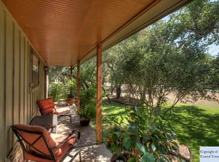 1100 Edgewater Fls, Canyon Lake, TX 78133