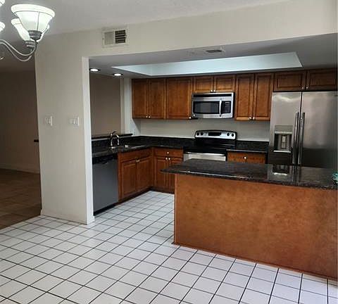 2nd image of 1521 Huron Ave