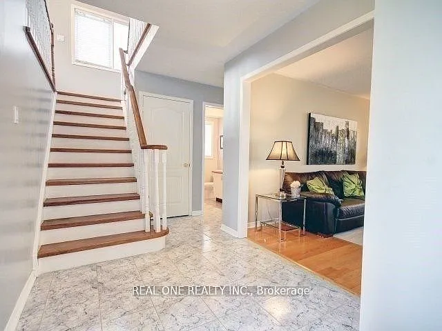 2886 Galleon Cres — Photo 2