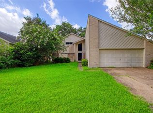 13119 Hollowcreek Park Dr, Houston, TX 77082