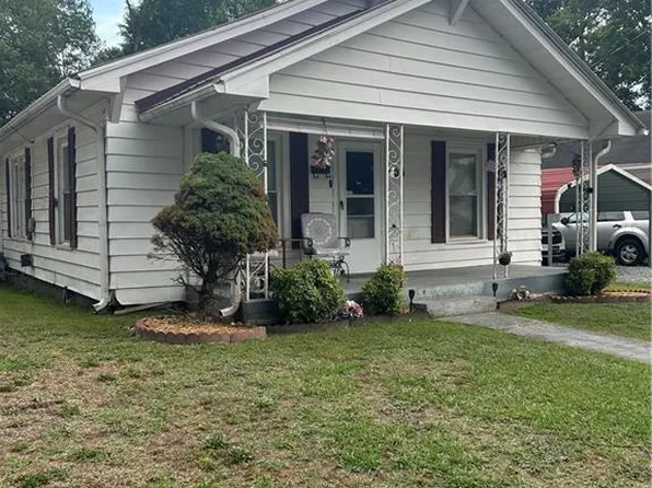 503 Dillon St, Thomasville, NC 27360