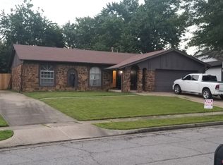 12163 E 37th Pl, Tulsa, OK 74146