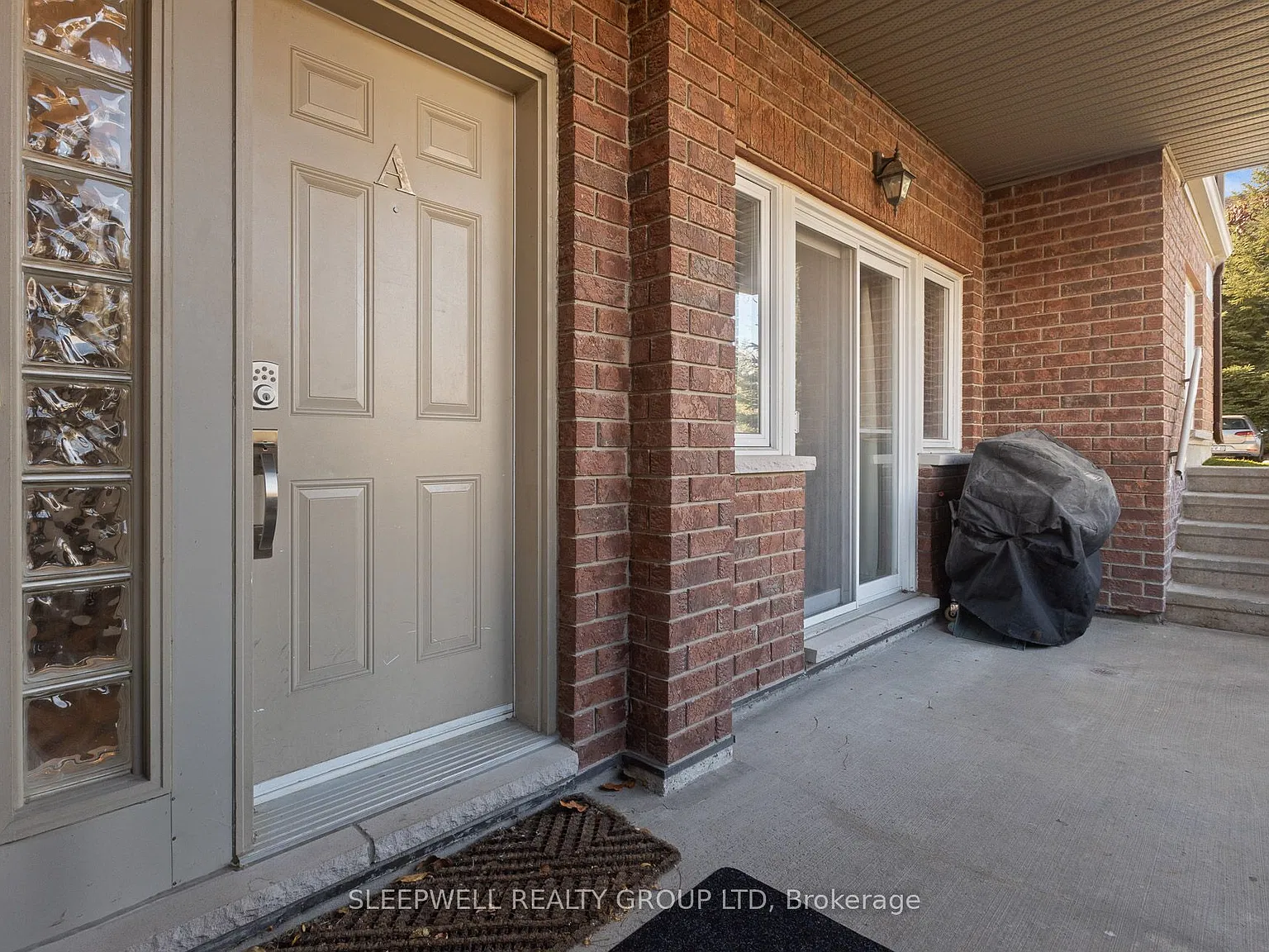 2 bed, $2,050 — Photo 2