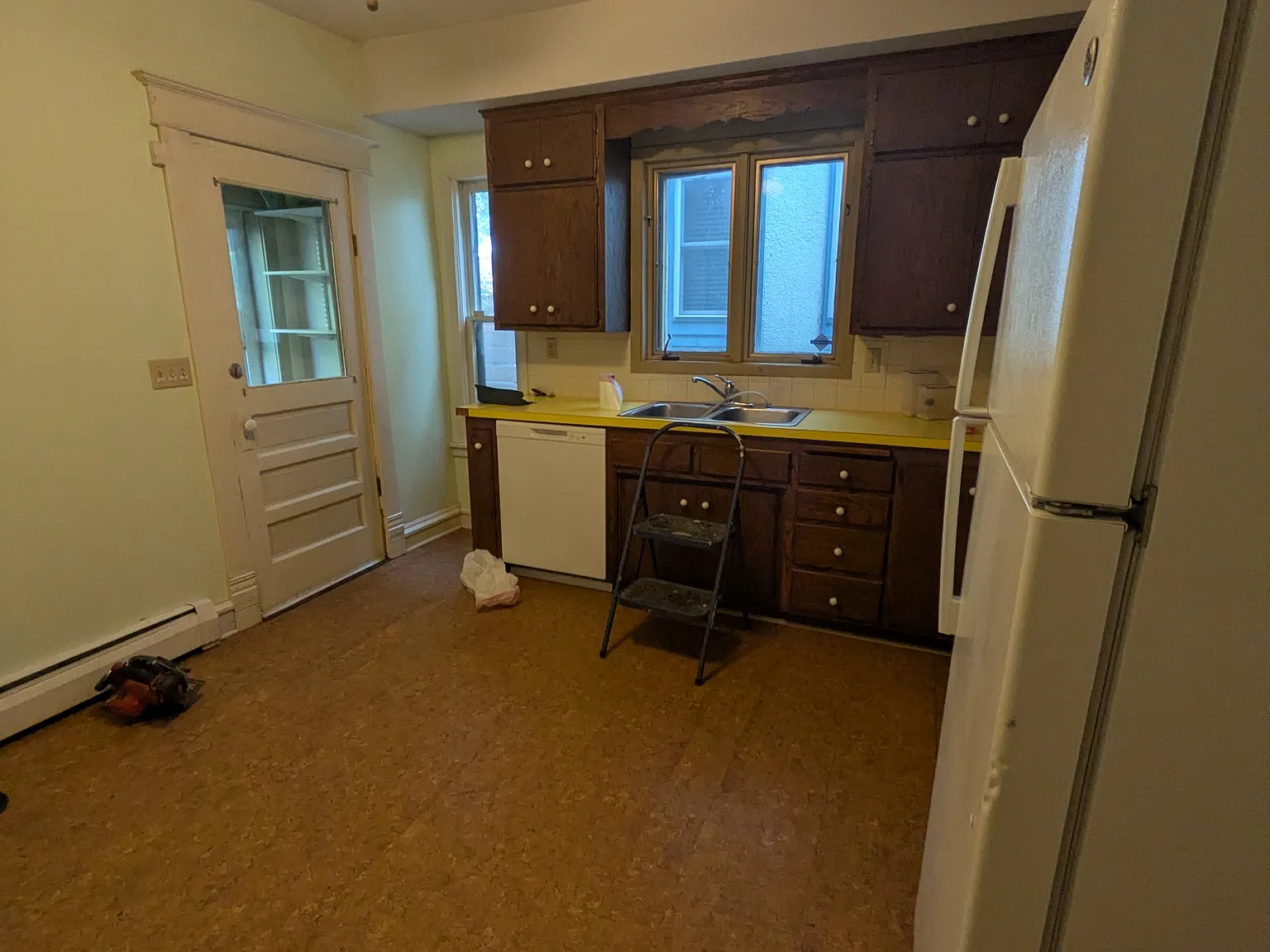 1 bed, 920 sqft, $1,600 — Photo 3
