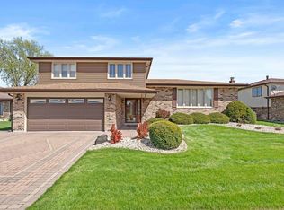 423 S Dante Ave, Glenwood, IL