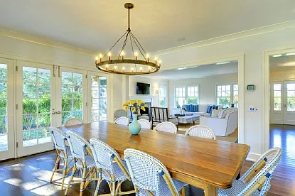 Eh Village Area, 5 Bd, Pool — Photo 4