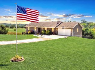 12373 Georgia Hills Dr, Gravette, AR 72736