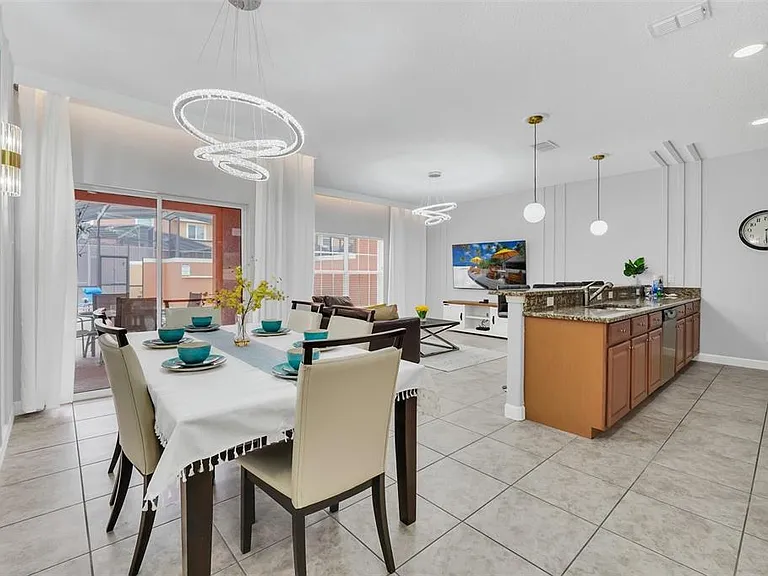 8958 Cat Palm Rd — Photo 4
