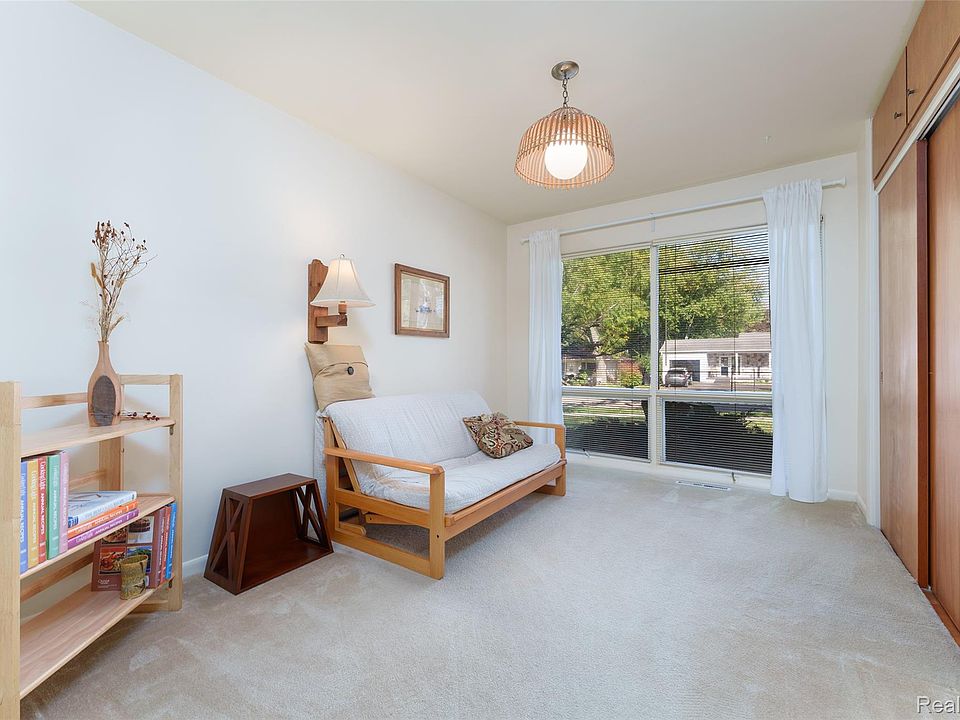 726 Devonshire Rd, photo 16