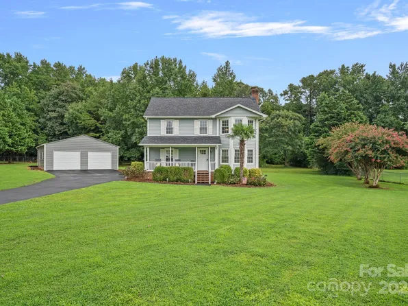 5150 Blackberry Ln, Matthews, NC 28104