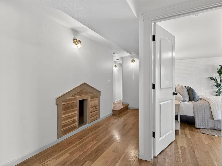 10150 S Riverside Dr — Photo 14