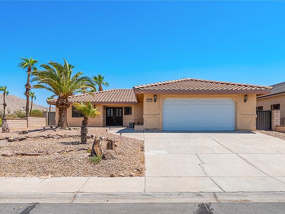 3rd image of 2850 Country Club Drive