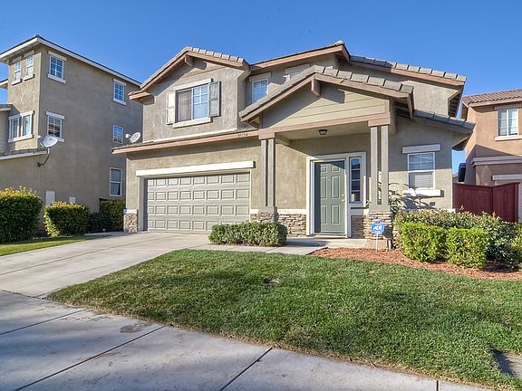 2nd image of 39754 Chambray Dr