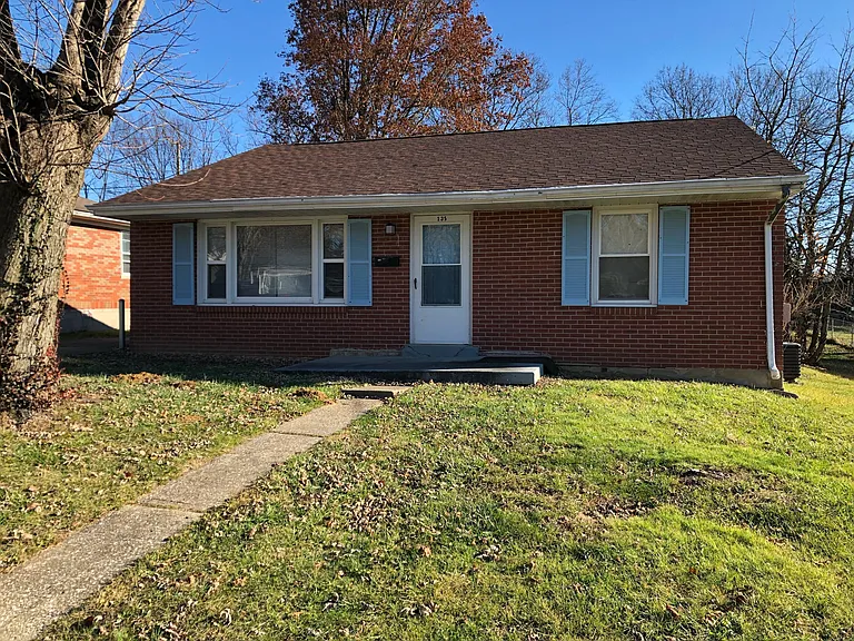 135 Willis Ave — Photo 1
