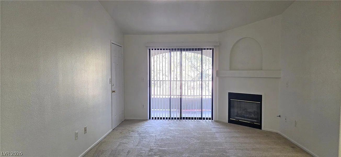3 bed, 2.0 bath, 1159 sqft, $1,550 — Photo 4