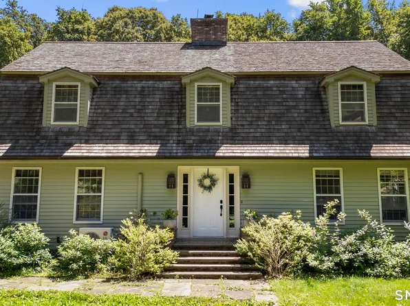 77 Hesseky Meadow Road, Woodbury, CT 06798