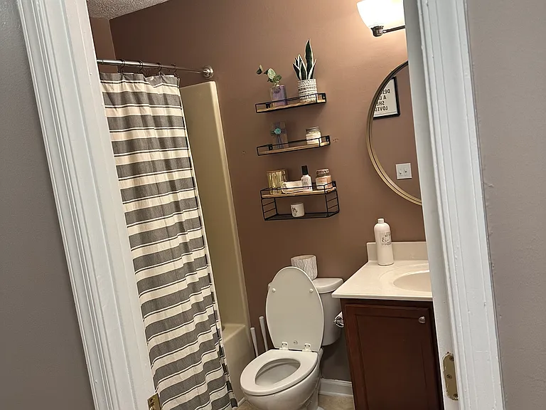 2 Sherwood Dr — Photo 11