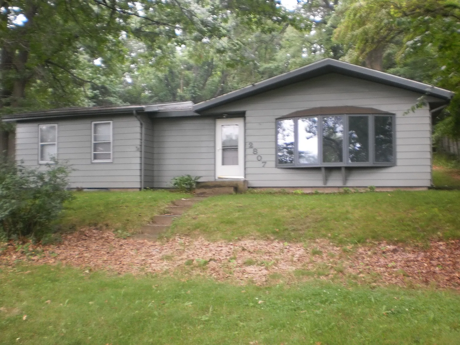 2807 Ewing Ave photo 1